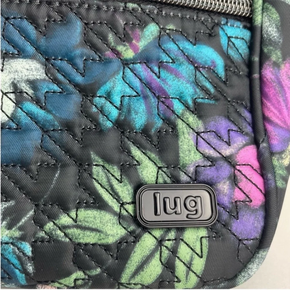 Lug Breezer Bloom Black RFID Crossbody Travel Organizer Bag Excellent Condition